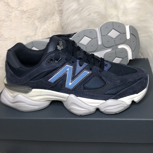 New Balance 9060 Navy Sneakers Men’s 8 NIB - Picture 2 of 10